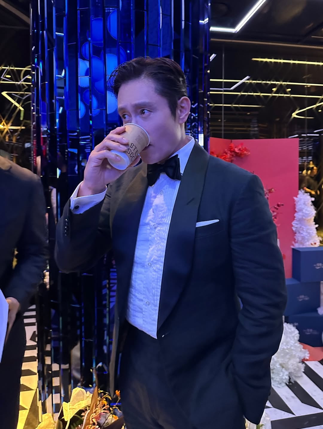 Lee Byung-hun Stuns with Classic Suit Style and Real Estate Ventures