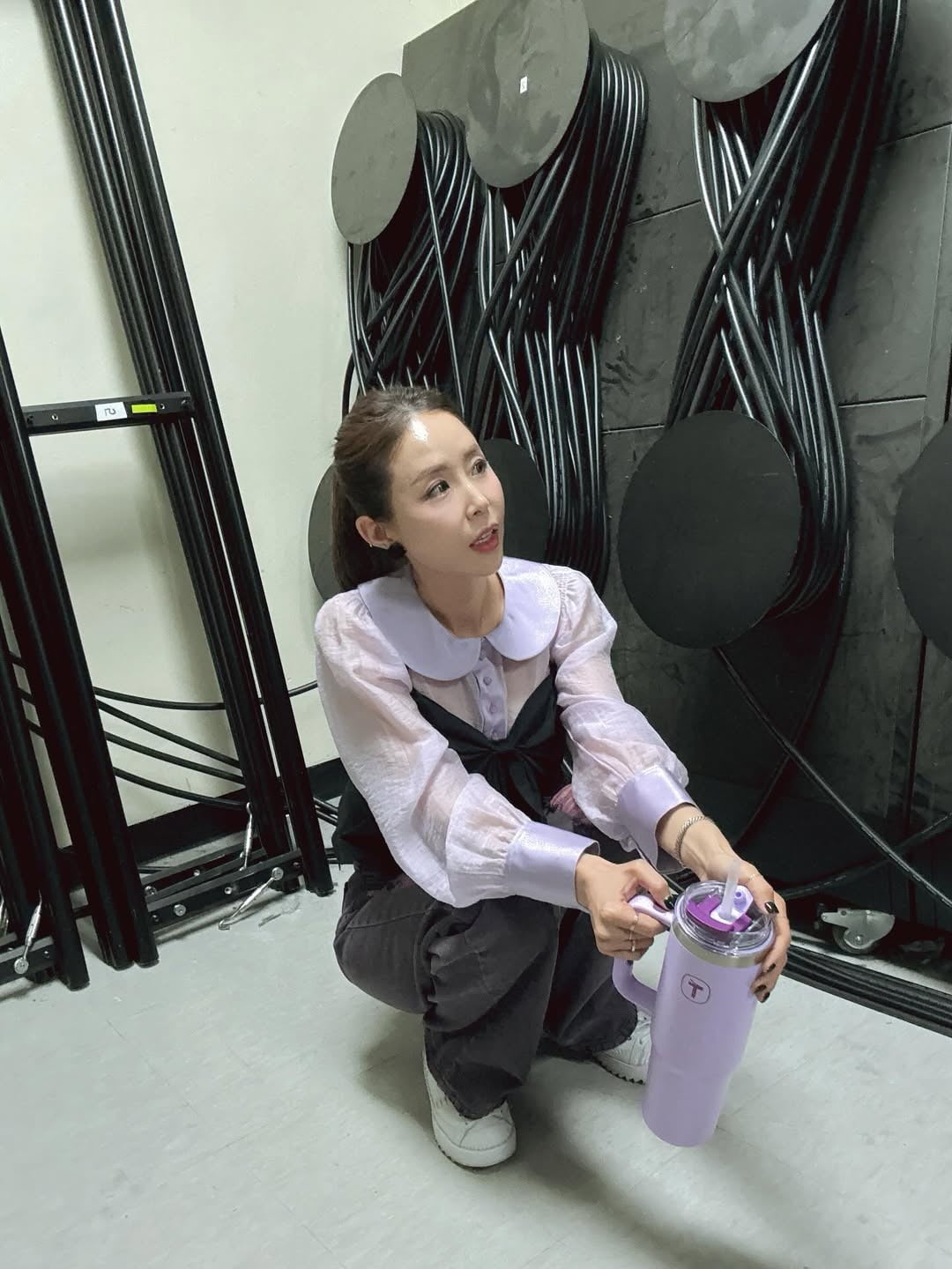 K-Pop Star Shinji Charms Fans with Natural Beauty on Instagram
