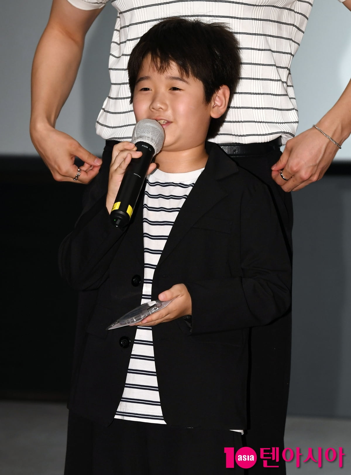 Kwon Eun-seong Attends Stage Greeting for 'Omniscient Reader's Viewpoint' in Seoul