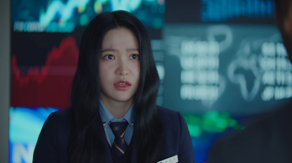 Unexpected Twists in 'Cheongdam International High School 2': Jenna's Crisis and Haein's Daring Moves