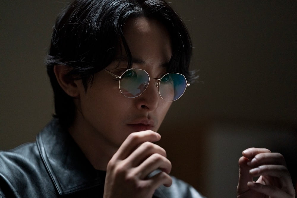 Actor Lee Soo-hyuk Reflects on the Conclusion of 'S-Line' as the Series Gains Global Attention