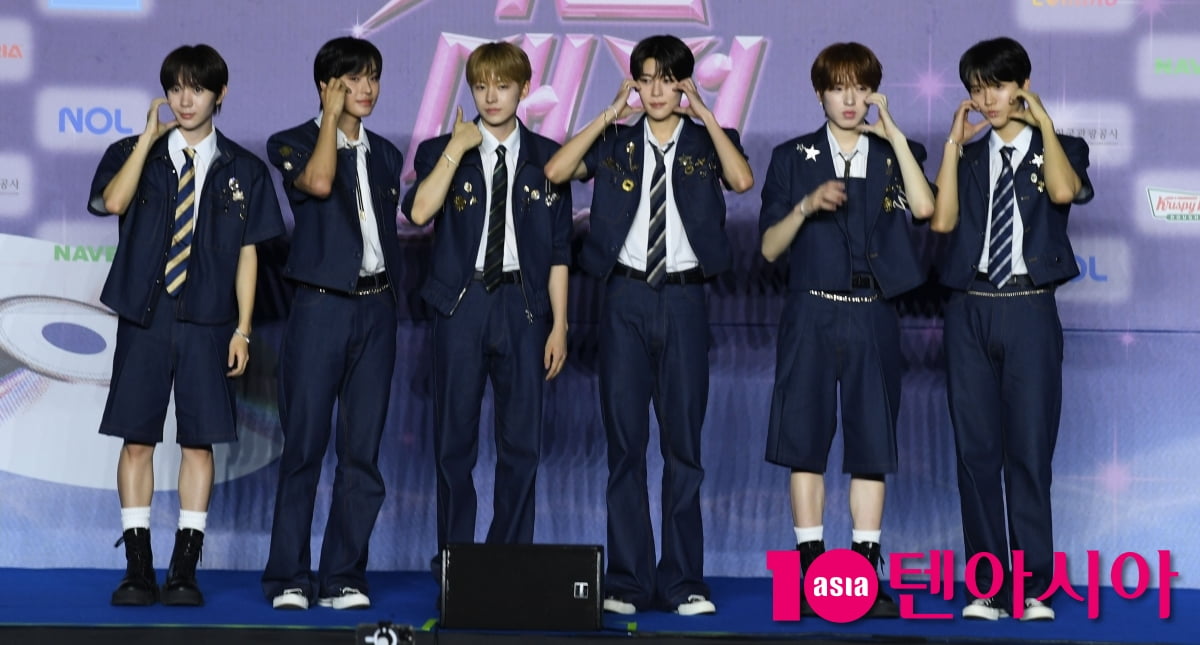 NCT ウィシ、2025 SBS 歌謡大典 Summer ブルーカーペットに登場