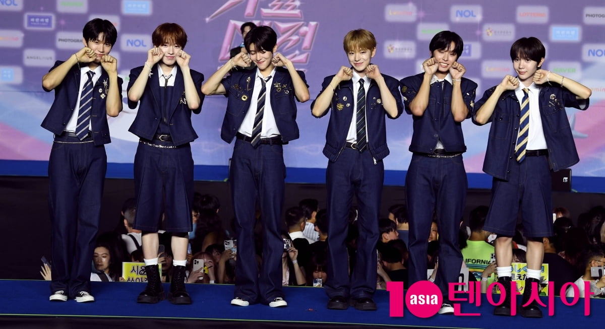 NCT ウィシ、2025 SBS 歌謡大典 Summer ブルーカーペットに登場