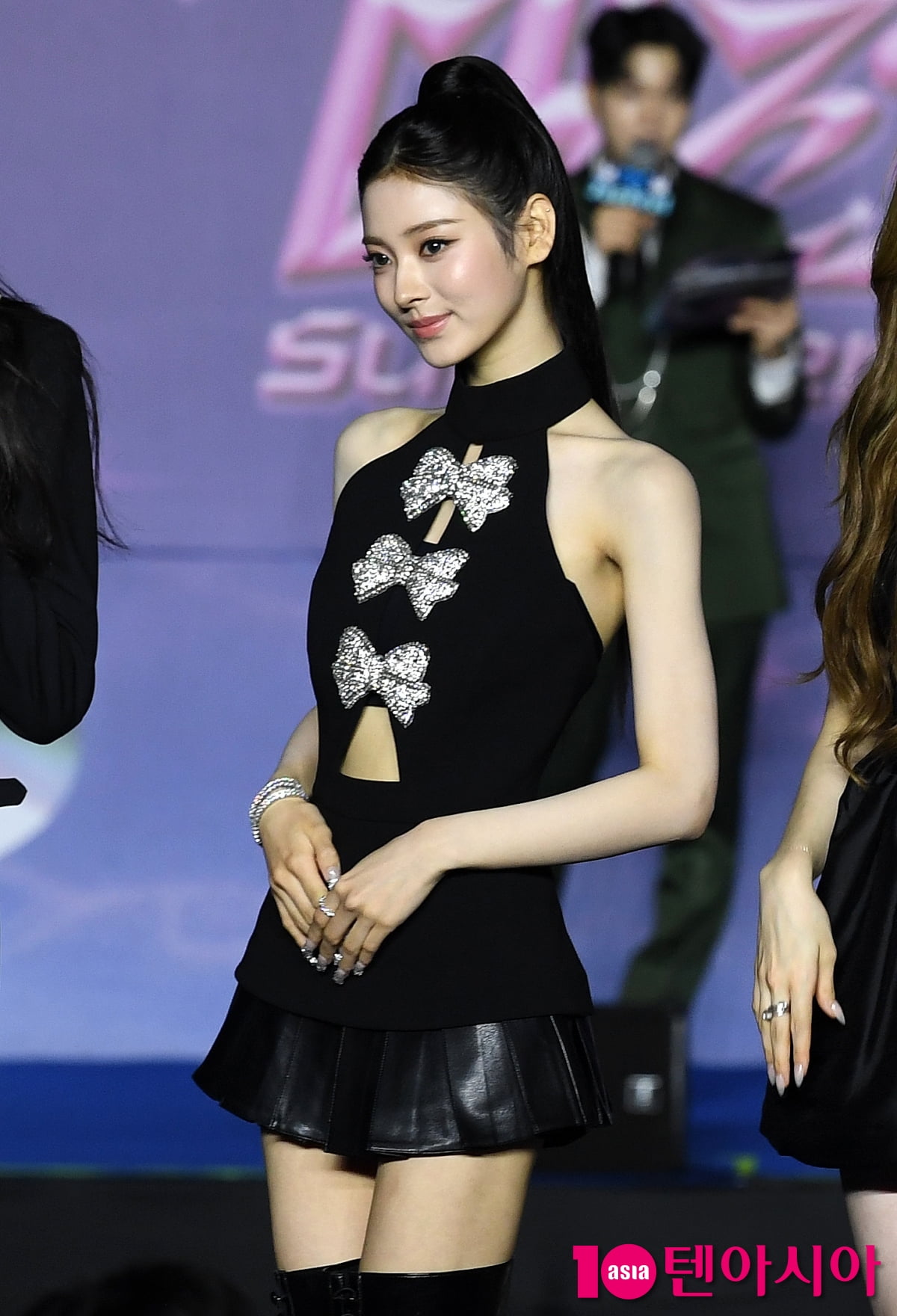 ミヤオ・アンナ、2025 SBS 歌謡大典サマーのブルーカーペットに登場