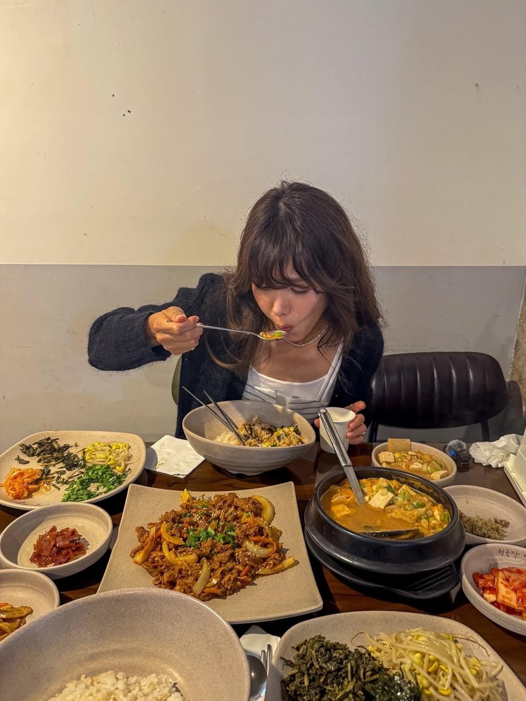 Korean Actress Chae Jung-an Stuns with Effortless Style and Beauty on Social Media