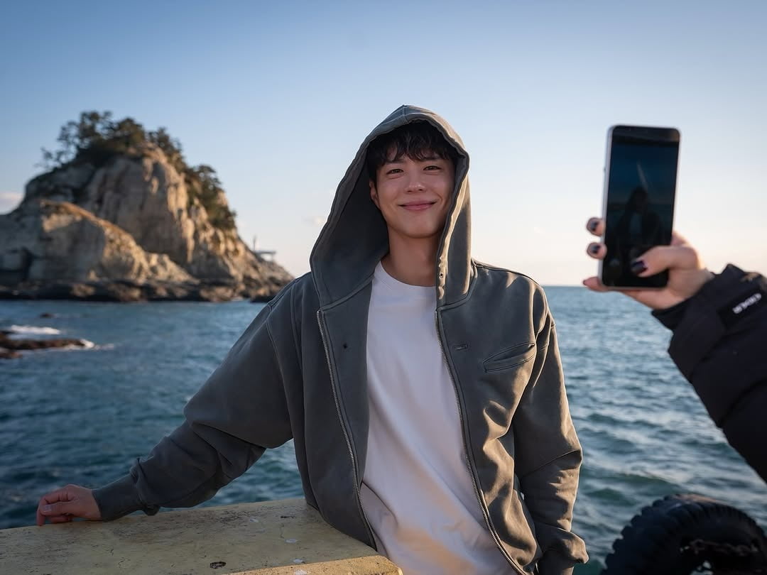 Park Bo-gum Bids Farewell to 'Good Boy' with Heartfelt Instagram Post