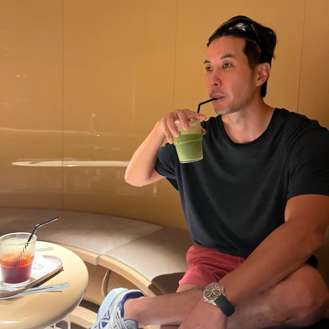Actor Kim Ji-seok Shares Captivating Summer Moments on Instagram