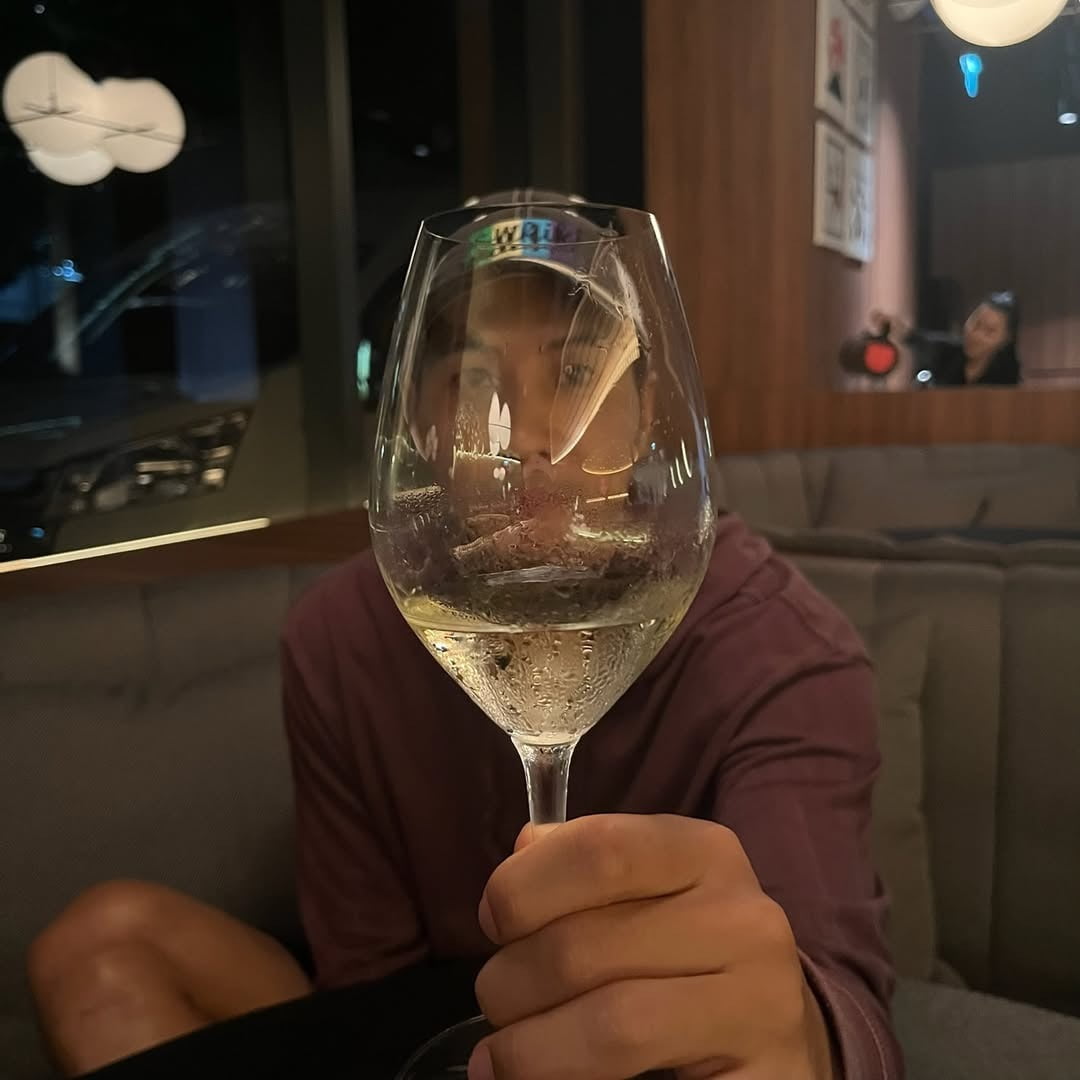 Actor Kim Ji-seok Shares Captivating Summer Moments on Instagram