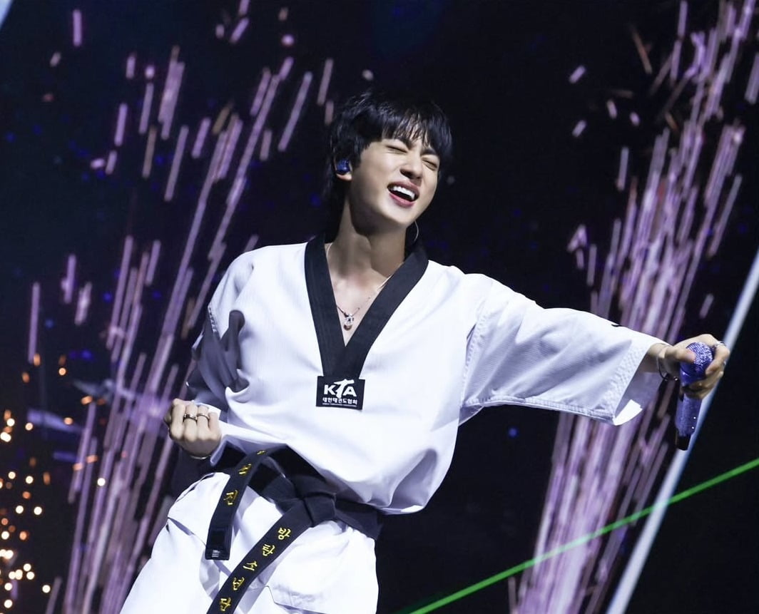 BTSのジン、ダラス公演でファンを魅了！