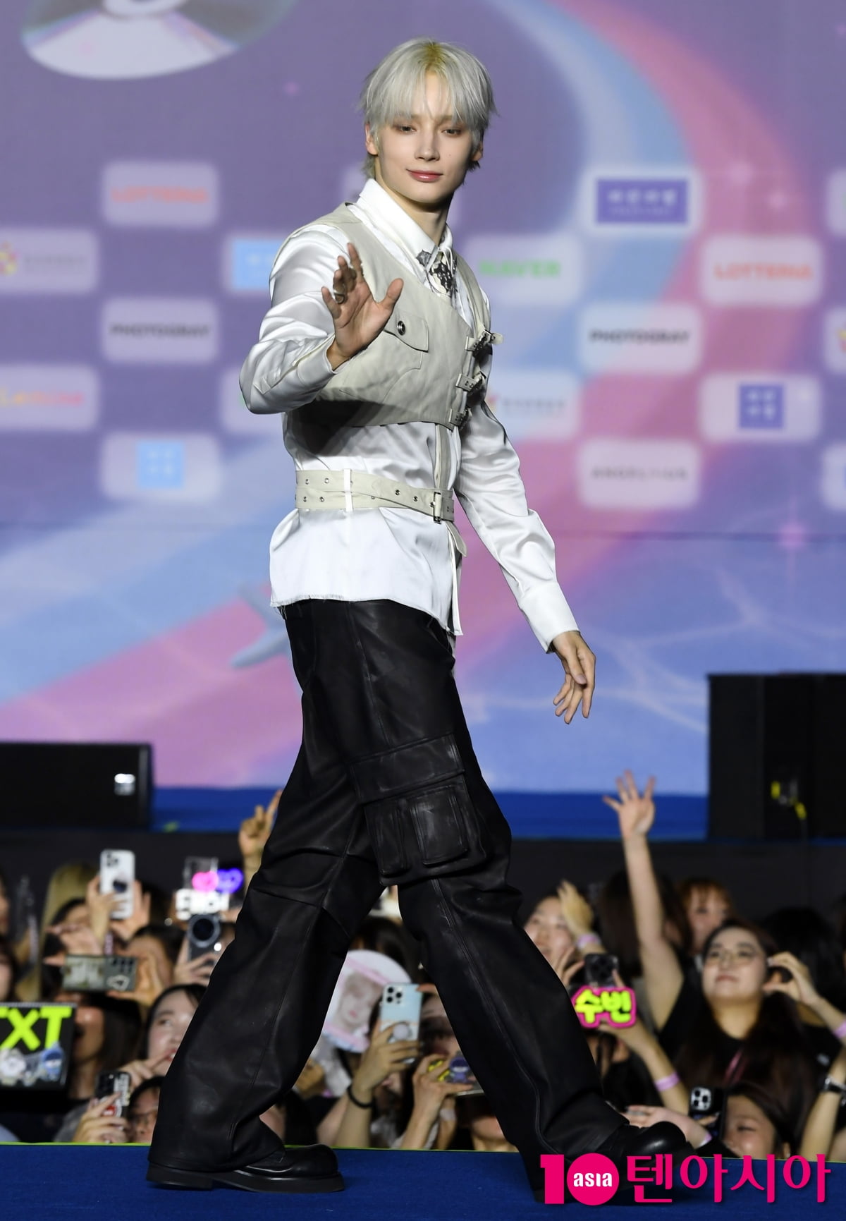 TXT's Huening Kai Shines on the Blue Carpet at 2025 SBS Gayo Daejeon Summer