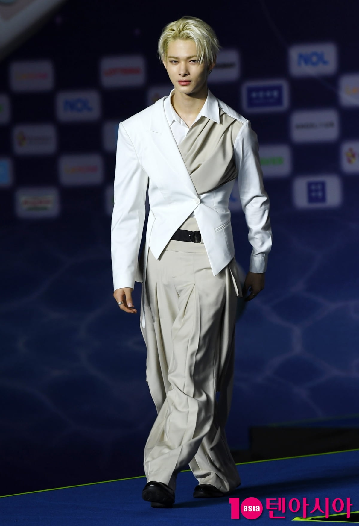 ENHYPEN's Ni-Ki Graces the Blue Carpet at '2025 SBS Gayo Daejeon Summer'