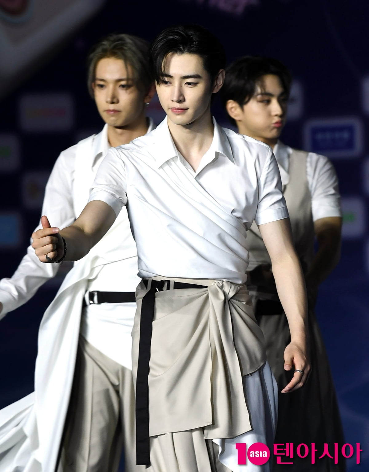 ENHYPEN's Sunghoon Shines at '2025 SBS Gayo Daejeon Summer' Blue Carpet Event