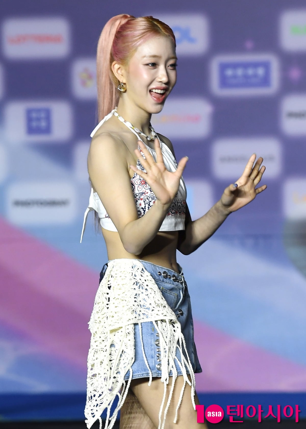 STAYC's Sumin Shines on the Blue Carpet at '2025 SBS Gayo Daejeon Summer'