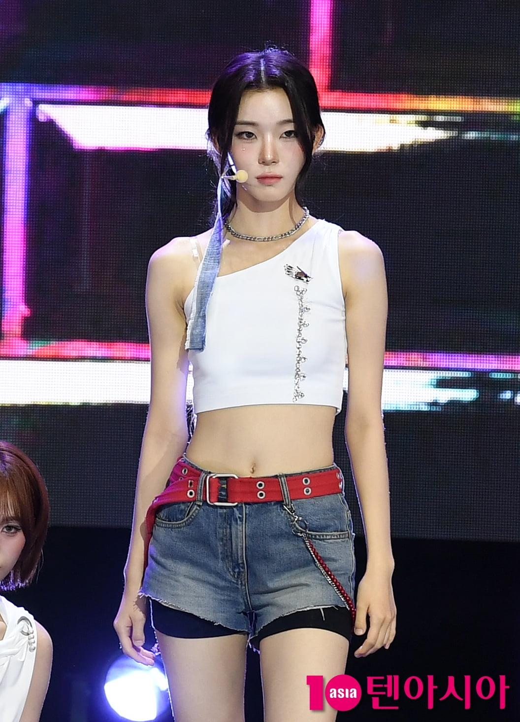 K-Pop Group ifeye Kasia Dazzles at SBS 'The Show' Live Broadcast