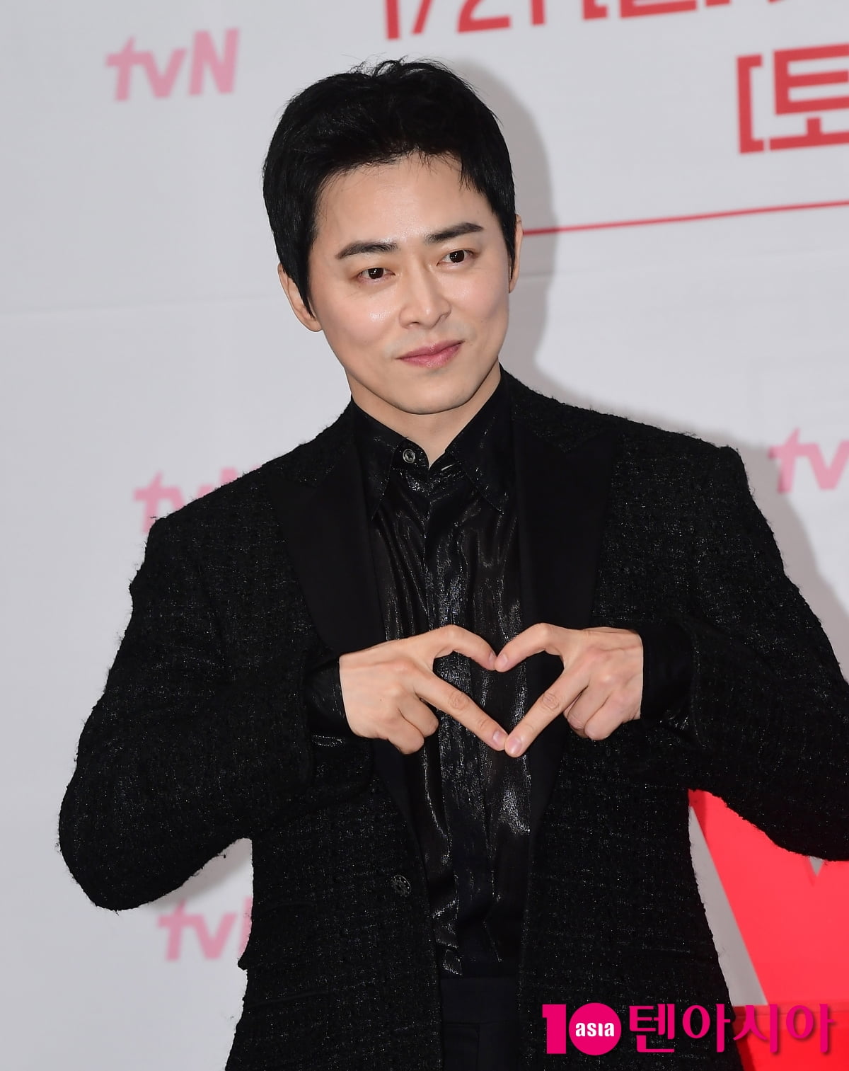 'Zombie Daughter' Breaks 2025 Pre-Sale Records with Jo Jung-suk's Dynamic Promotion