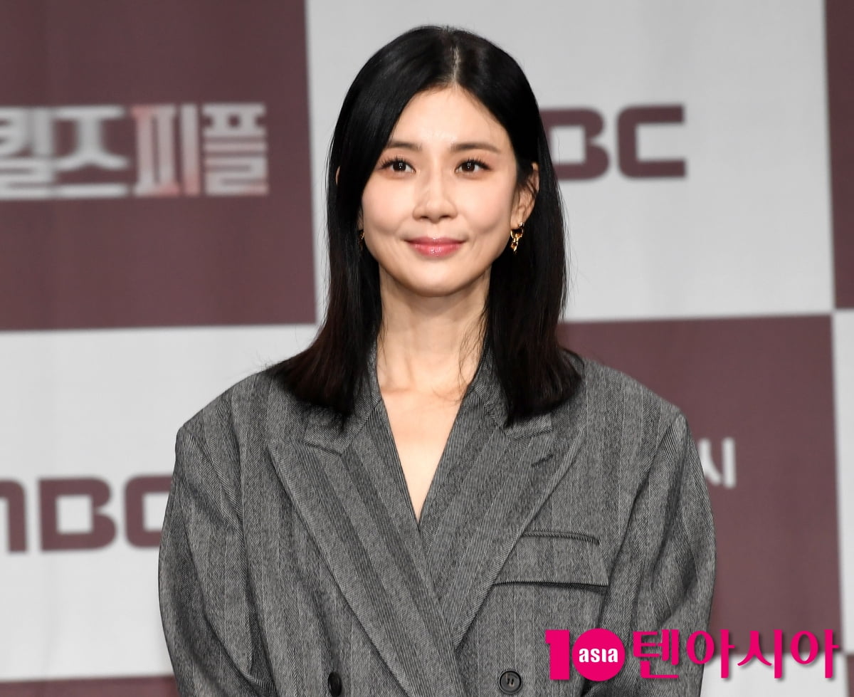 イ・ボヨン、MBC新ドラマ『メリー・キルズ・ピープル』制作発表会に登場