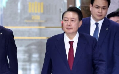 [속보] 특검 "尹출석시간 조정 불가…5일 오전 9시 출석 재차 통지"