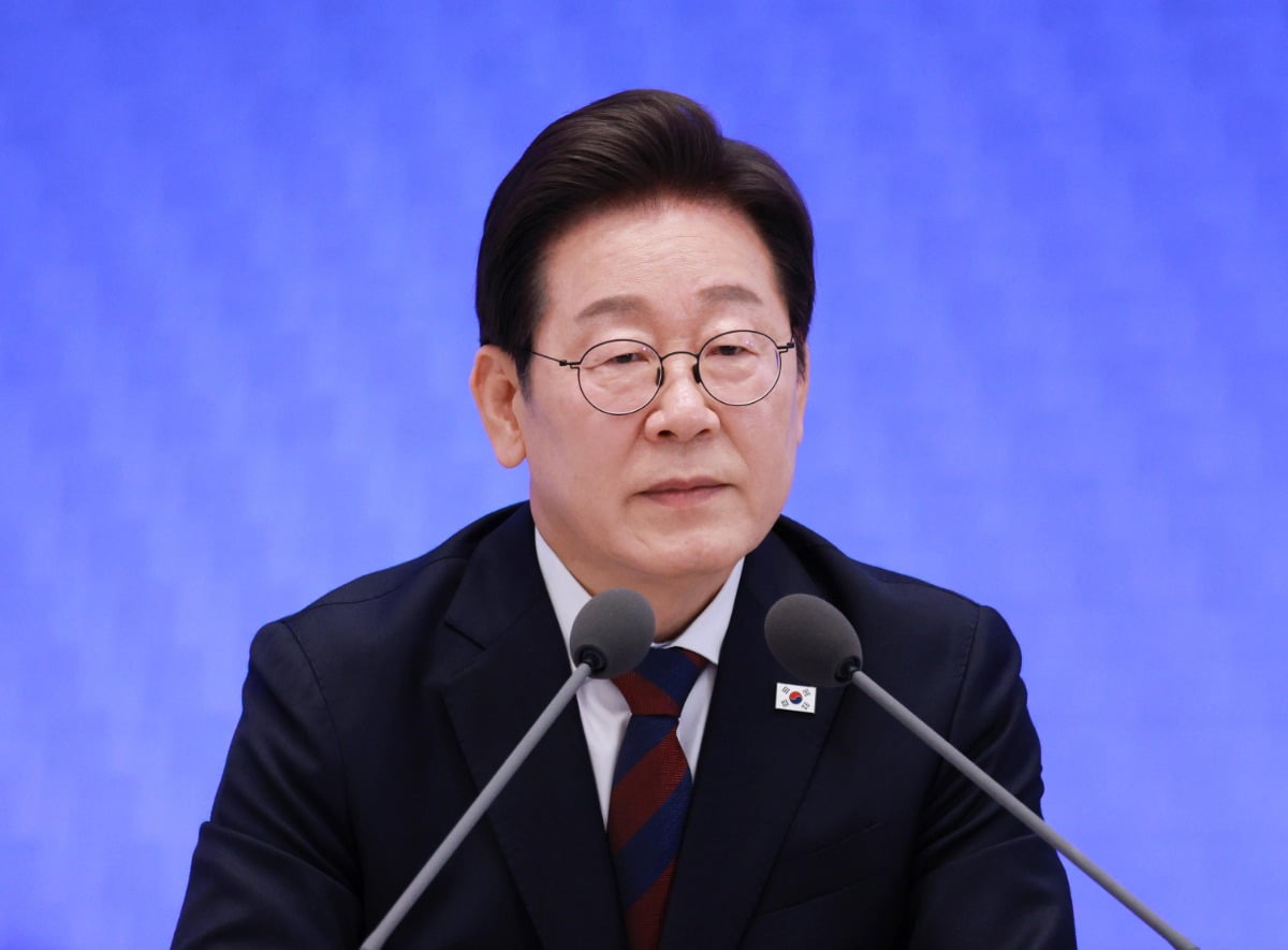 李 "2학기 의대생 복귀 방안 모색"…의료계, 의정 갈등 해빙 기대감