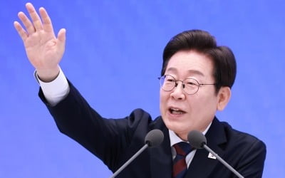 탁현민 "대통령은 준비돼 있었는데…기자회견 후 답답했을 듯"