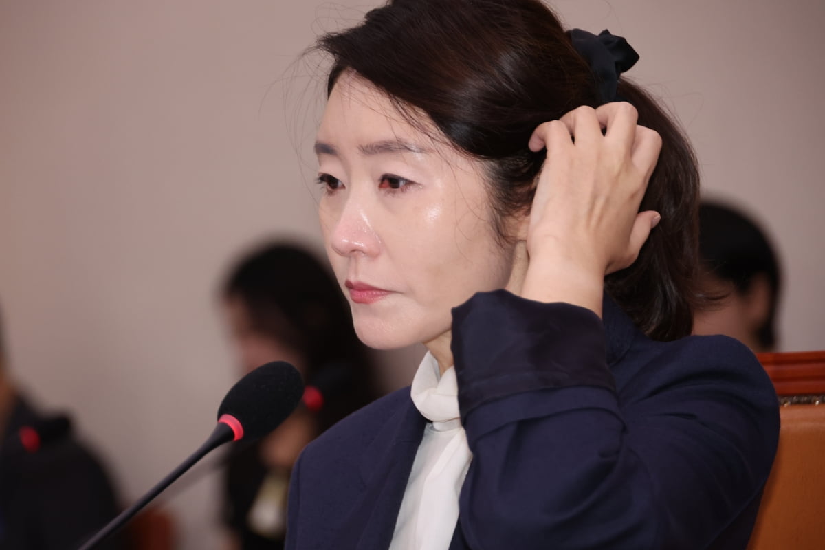 강선우 여성가족부 장관 후보자가 14일 국회 여성가족위원회에서 열린 인사청문회에서 위원의 질문을 받고 있다. 사진=연합뉴스