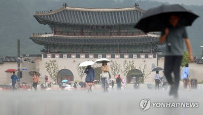 낮 최고 36도 폭염 지속…전국 곳곳에 소나기