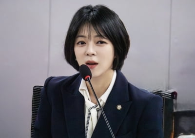 '둔기 피습' 국힘 배현진, 어지럼증 호소하더니 '개두술'