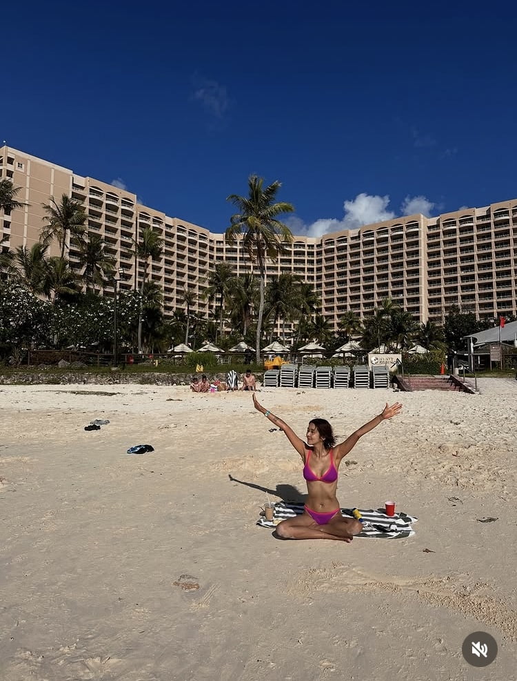 Korean TV Personality Kim Bin Woo Enjoys Sunny Getaway in Guam