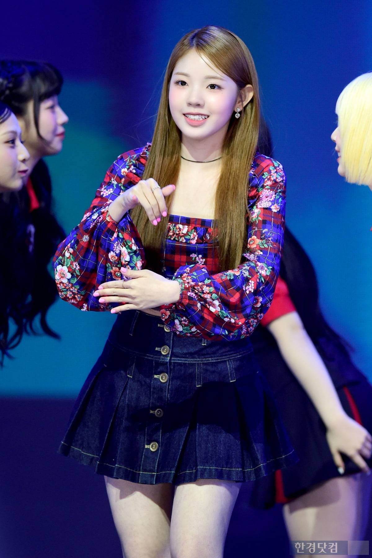 유니스, 레몬 100개 먹은 듯…'상큼함 가득~' [입덕도우미]