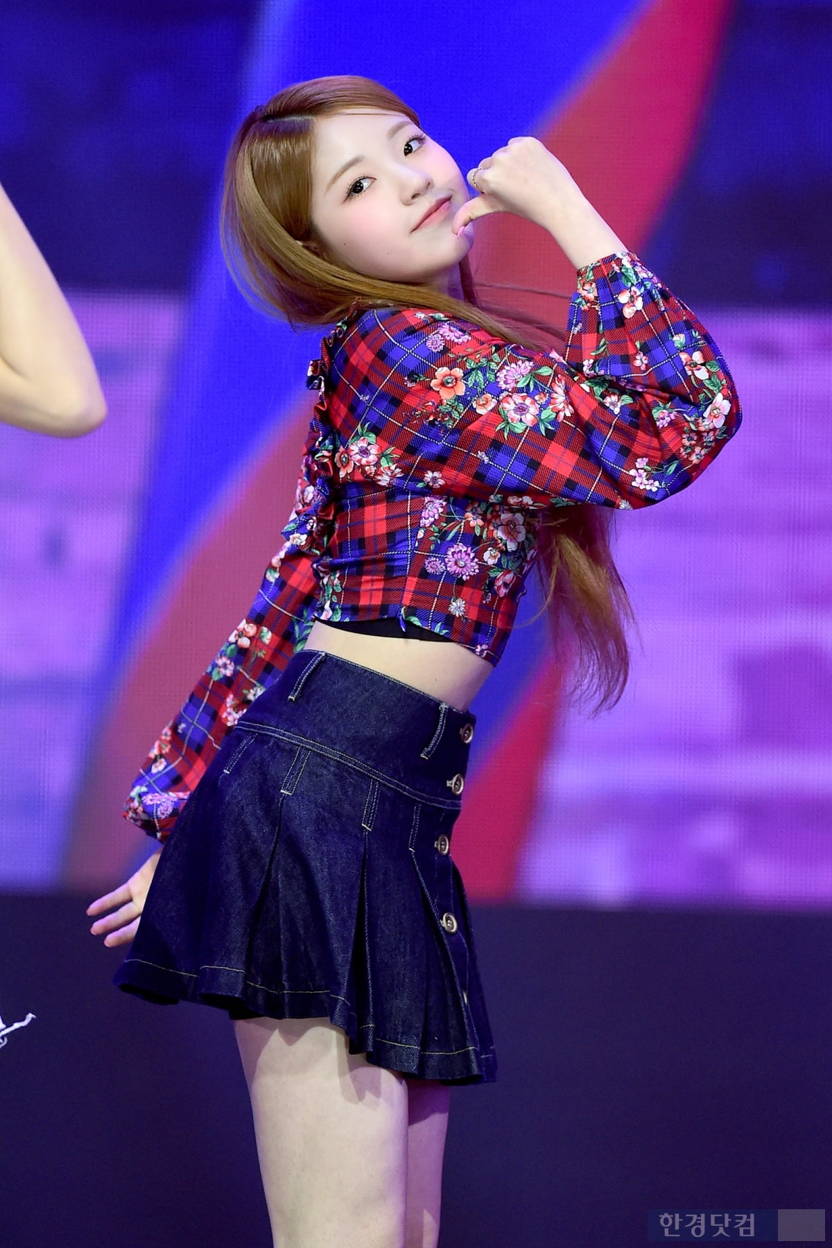 유니스, 레몬 100개 먹은 듯…'상큼함 가득~' [입덕도우미]