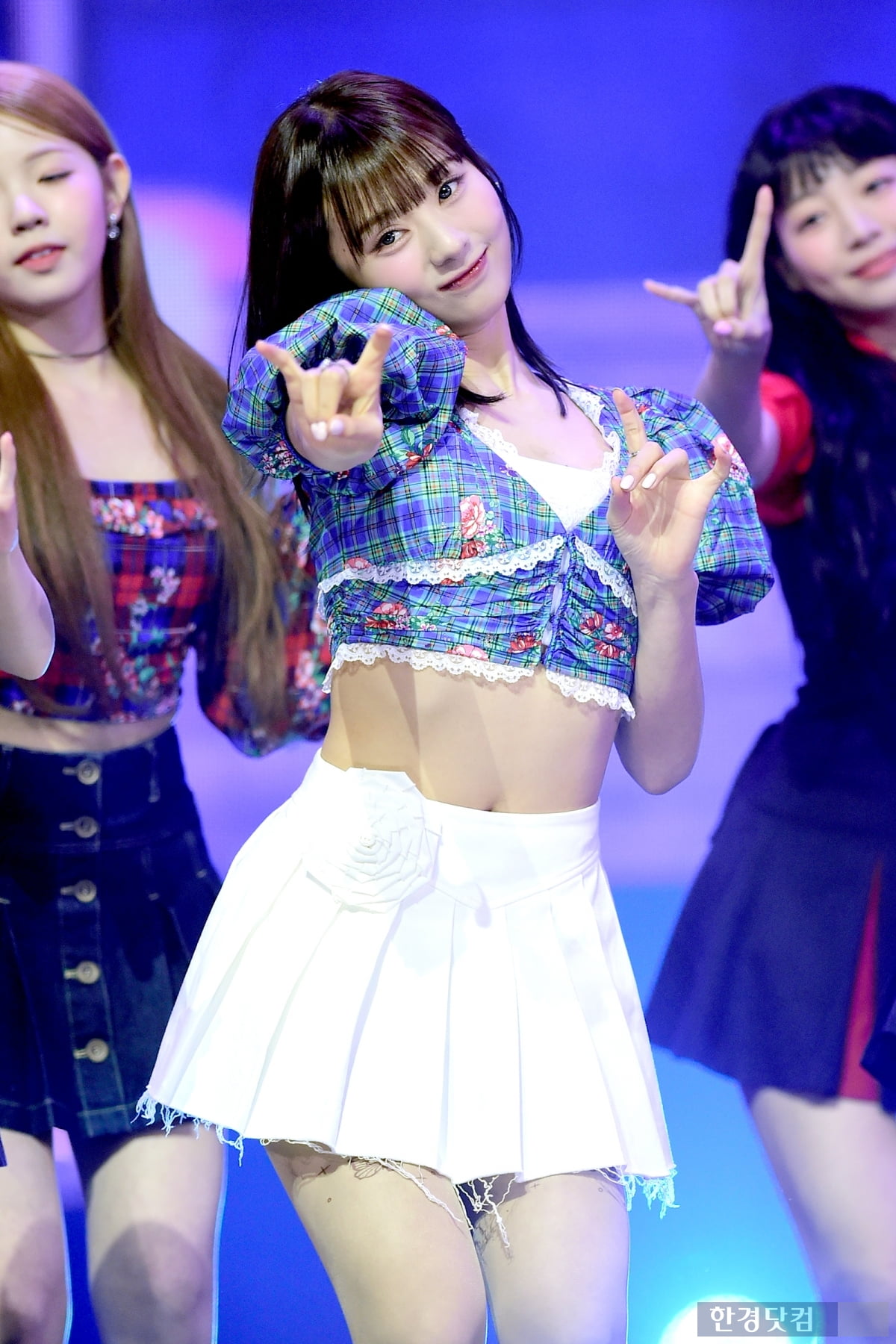 유니스, 레몬 100개 먹은 듯…'상큼함 가득~' [입덕도우미]