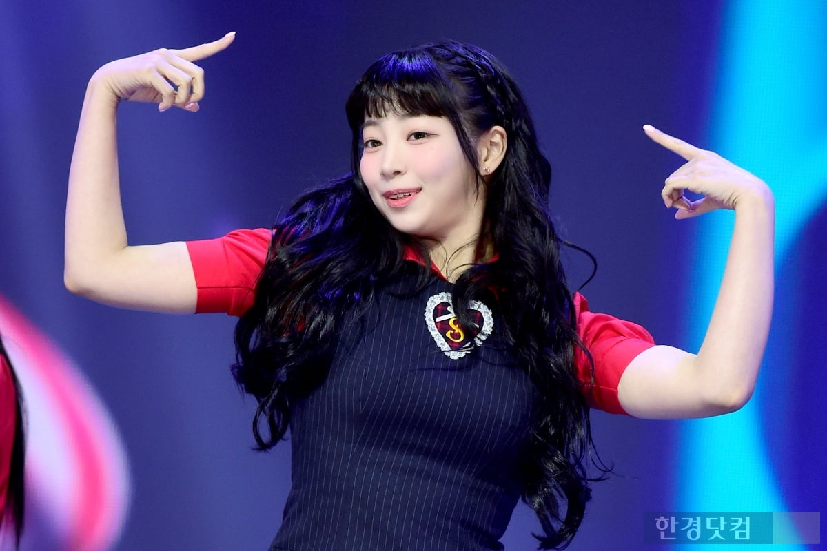 유니스, 레몬 100개 먹은 듯…'상큼함 가득~' [입덕도우미]
