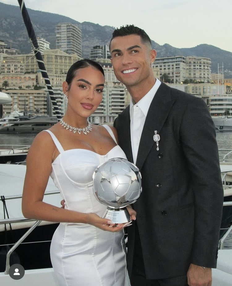 クリスティアーノ・ロナウド、ついに正式結婚へ!ジョルジーナ・ロドリゲスがプロポーズを受け入れる