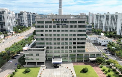 해경, 안성식 기획조정관 대기발령…"총기·유치장 발언, 검토 차원"