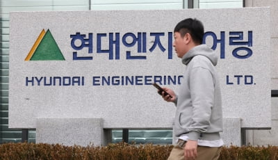 '2명 사상' 평택 아파트 공사장…경찰, 타워크레인 기사 구속영장 신청