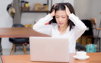 1억 팔면 7000만원 버는데…주가 '폭포수 하락'에 개미 피눈물 [윤현주의 主食이 주식]