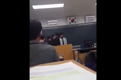 교사가 학생 세워놓고 무차별 폭행…체벌 영상에 '충격'