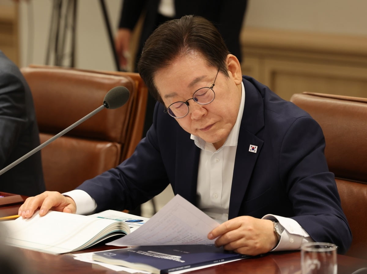 이재명 대통령, '생명 존중' 금융 정책 강조... 불법 추심·보이스피싱 피해자 자살 예방에 총력