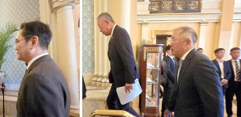 한국 기업인들이 25일(현지시간) ‘한미 비즈니스 라운드 테이블’에 참석하기 위해 백악관 인근 윌러드호텔에 들어가고 있다. 왼쪽부터 이재용 삼성전자 회장,  류진 한국경제인협회 회장, 정의선 현대자동차그룹 회장.  /워싱턴=이상은 특파원