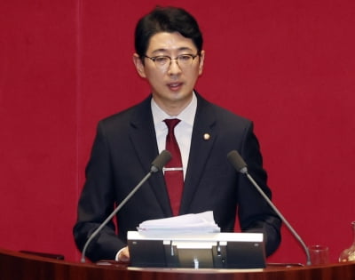 野 주진우 "조국, 감옥에서 성찰했다더니…청년 탓하며 극우몰이"