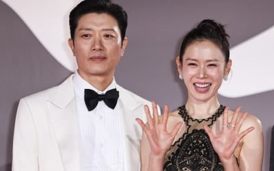 손예진·박희순 "'어쩔수가없다'는 참 이상한 영화" [여기는 베니스]