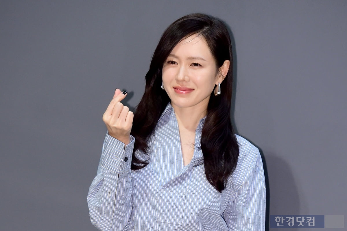 육아맘' 손예진도 어쩔수가 없다 