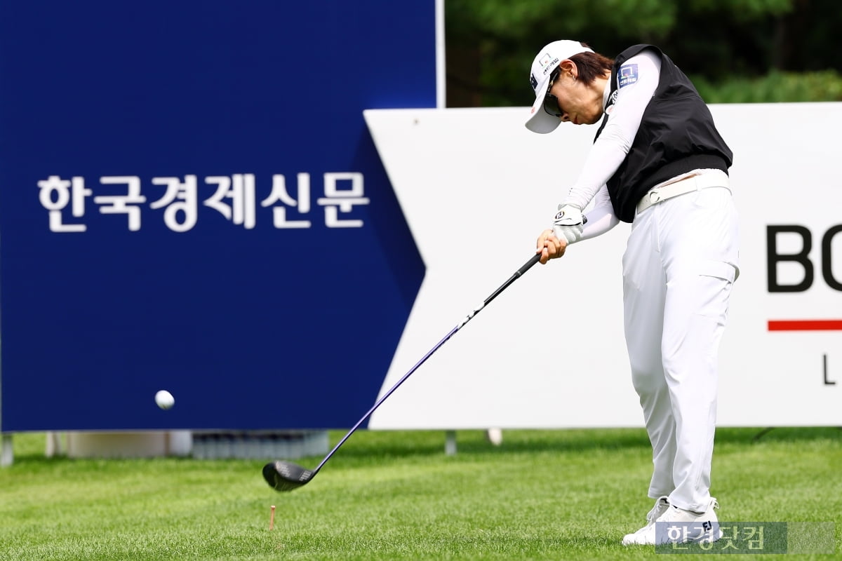 [포토] 박주영, '흔들림 없는 완벽한 티샷' (BC카드·한경 레이디스컵 2025)