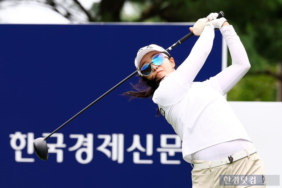 [포토] 윤혜림, '선글라스 쓰고 멋지게~' (BC카드·한경 레이디스컵 2025)