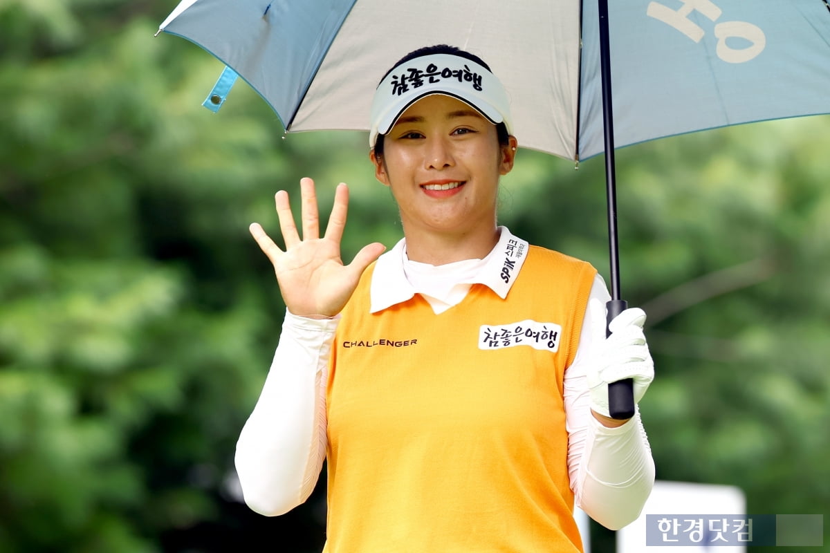 [포토] 한나경, '높은 곳을 꿈꾼다' (BC카드·한경 레이디스컵 2025)