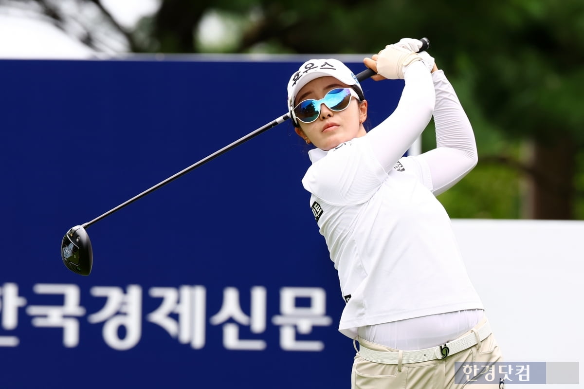 [포토] 윤혜림, '선글라스 쓰고 멋지게~' (BC카드·한경 레이디스컵 2025)