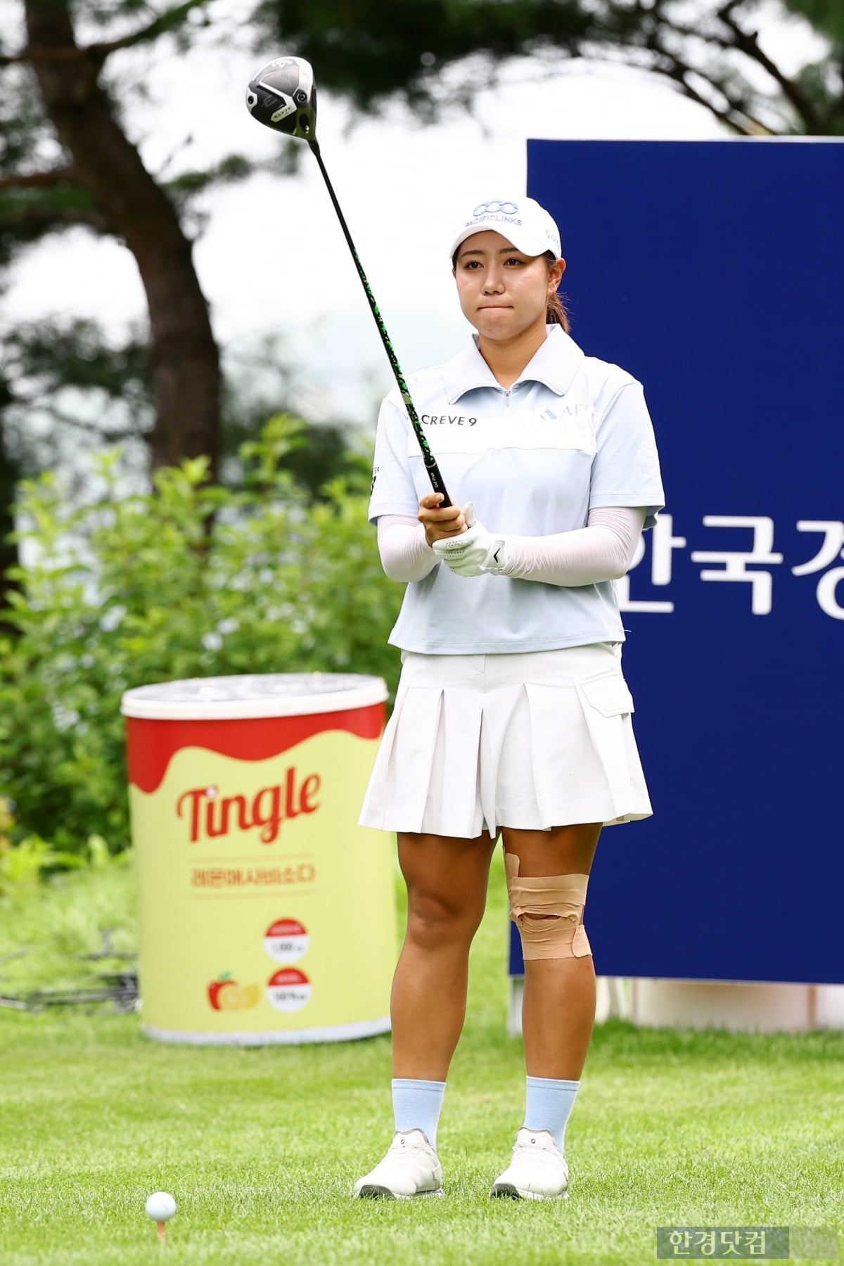 [포토] 강채연, '신중한 티샷' (BC카드·한경 레이디스컵 2025)
