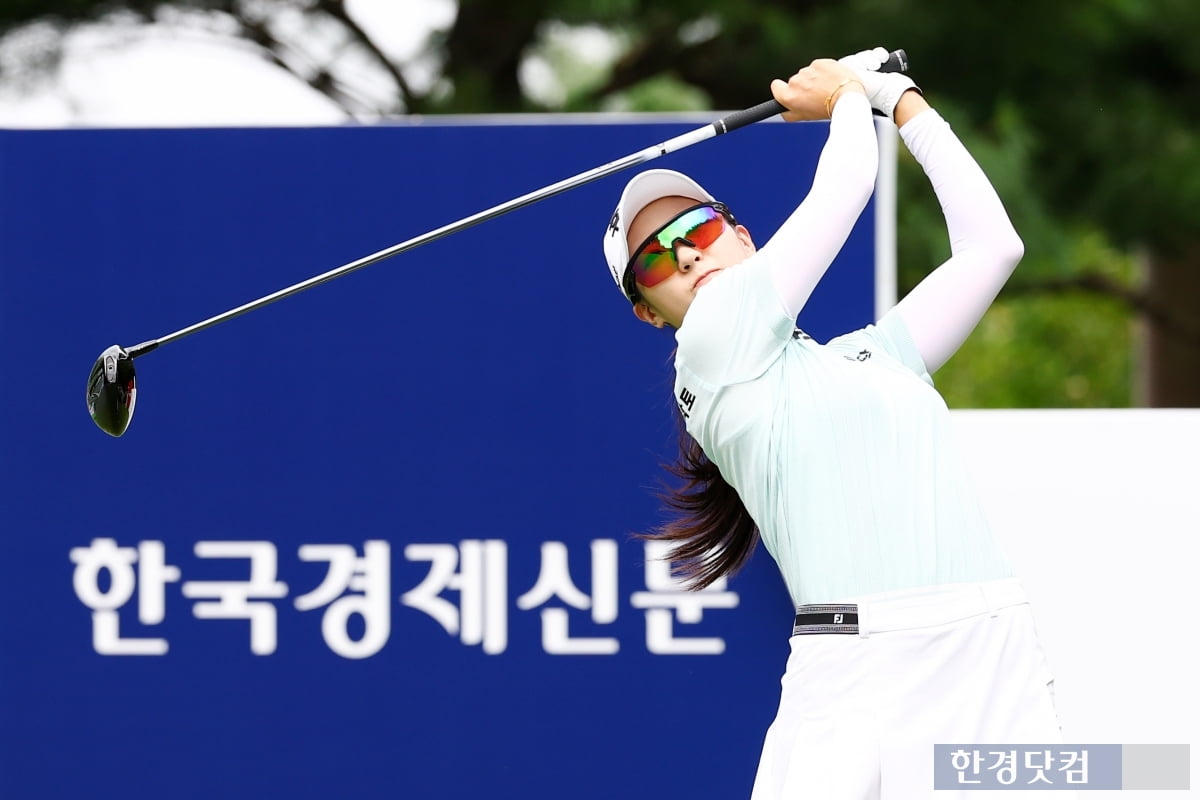 [포토] 강지선, '시원시원한 스윙' (BC카드·한경 레이디스컵 2025)