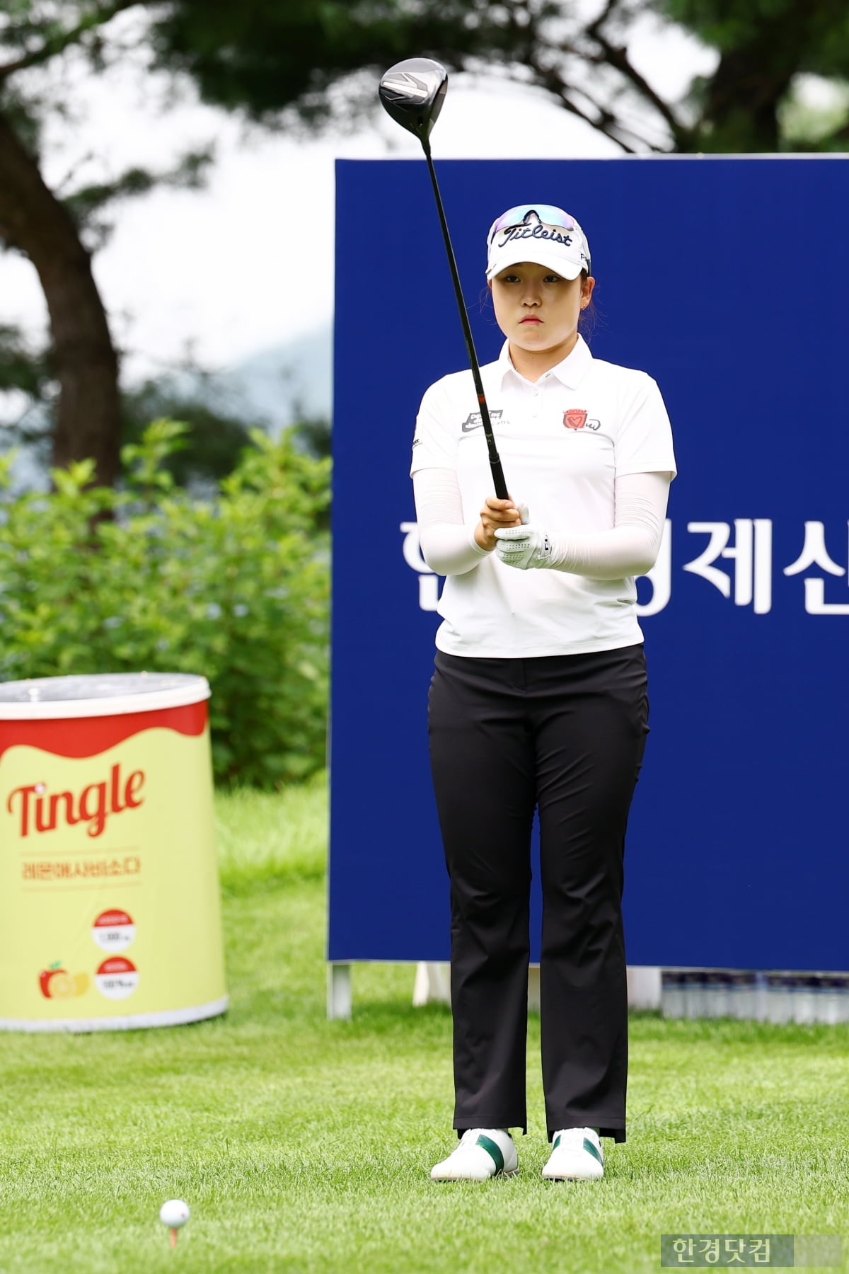 [포토] 구래현, '리더보드 위로 올라가자' (BC카드·한경 레이디스컵 2025)