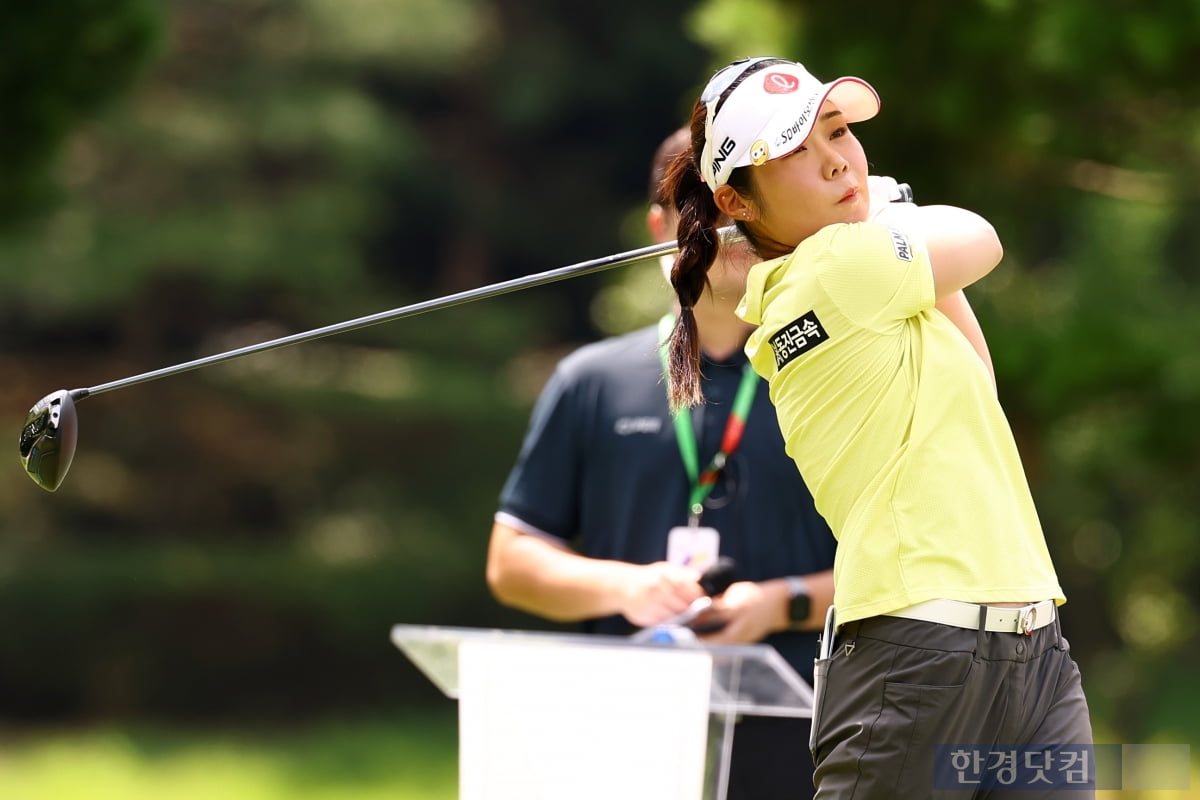 [포토] 이소영, '힘차게 날아라~' (BC카드·한경 레이디스컵 2025)