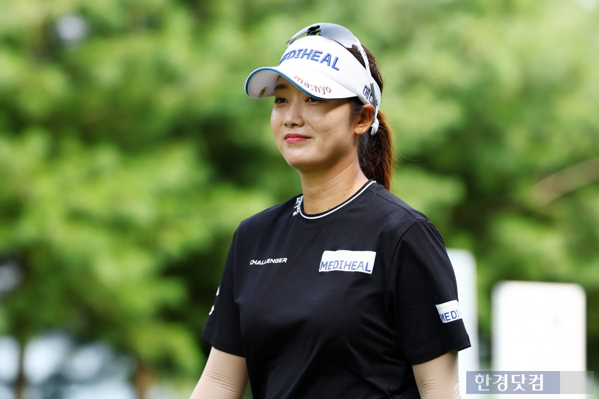 [포토] 한진선, '페어웨이로 정확히 보낸다' (BC카드·한경 레이디스컵 2025)